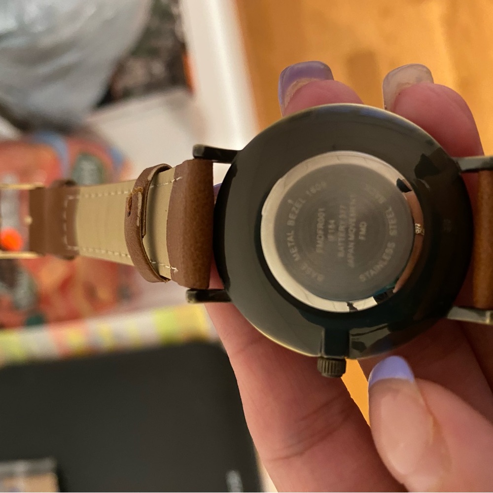 Watch - Picture 4 of 4